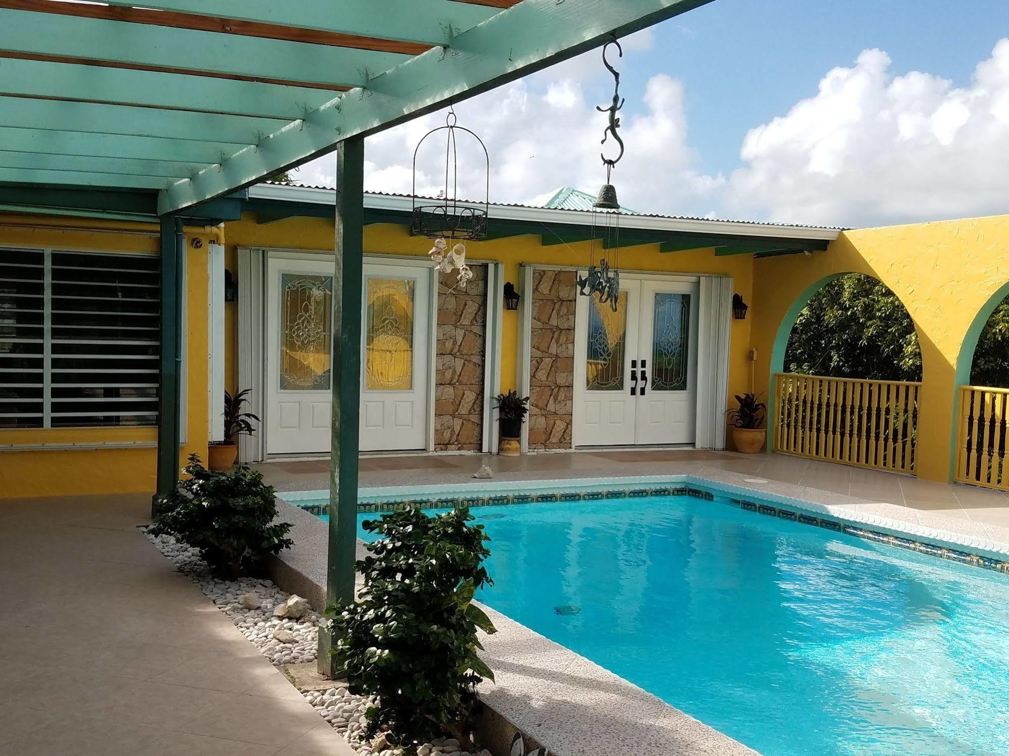 Carringtons Inn Saint Croix Island Exterior foto